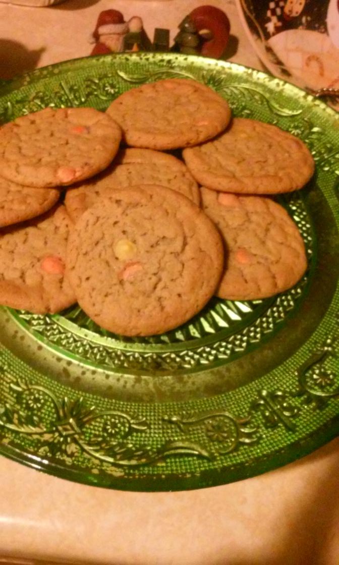 INrn1976's tweet image. @gi_24brother I baked you something for Christmas. ..Reese Pieces Peanut Butter cookies. #Sweets4mysweets