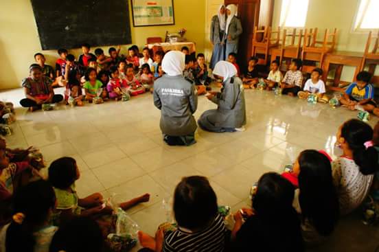 Kmrn kami berpartisipasi dlm baksos <a href="/masuksmansa/">Masuk Smansa</a> &amp; mengisi materi 'Kepahlawanan' utk adik-adik di Desa Singasari :D