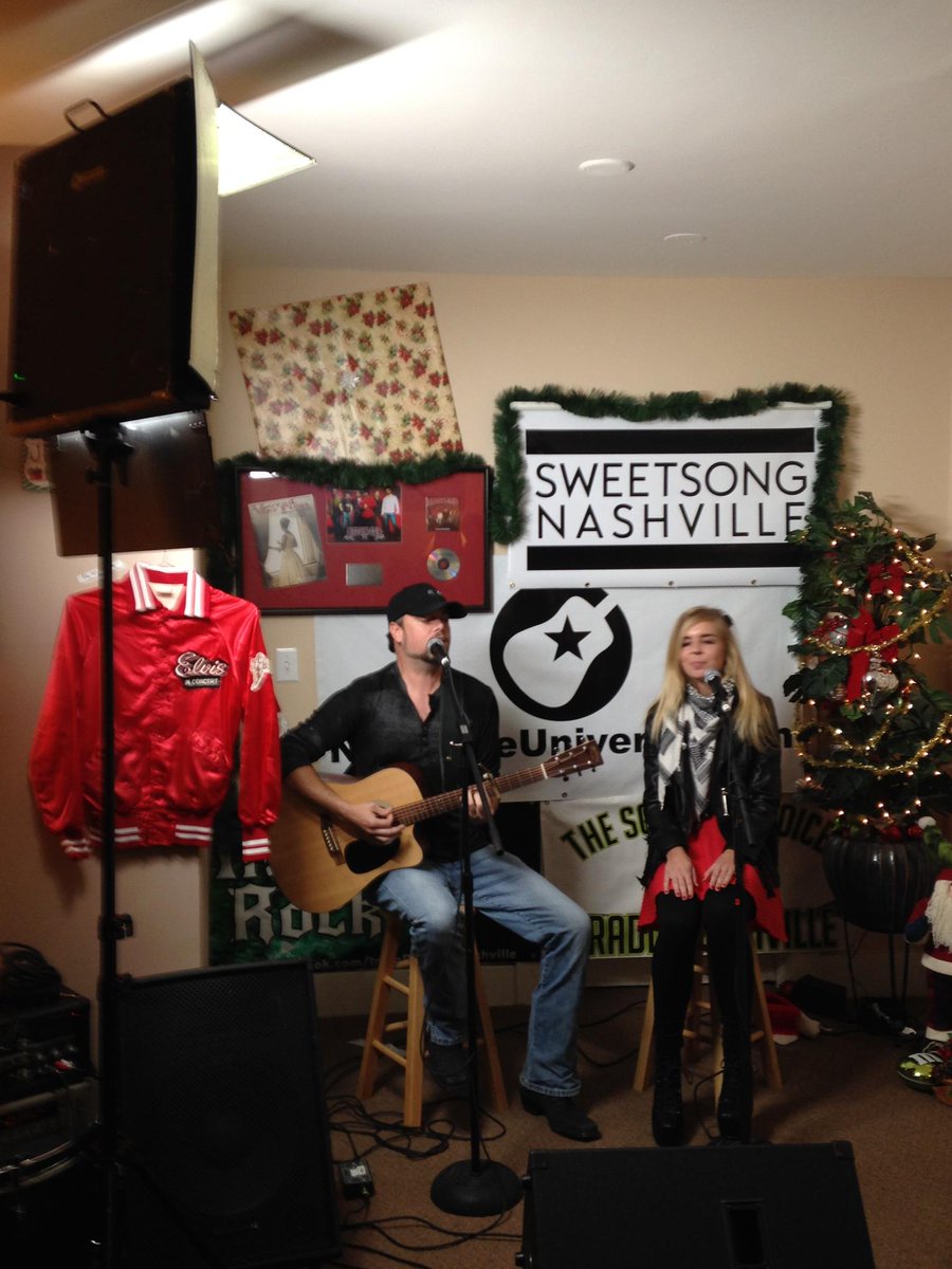 We had such a great turn out for CHRISTMAS ON MUSIC ROW  SweetSong Nashville