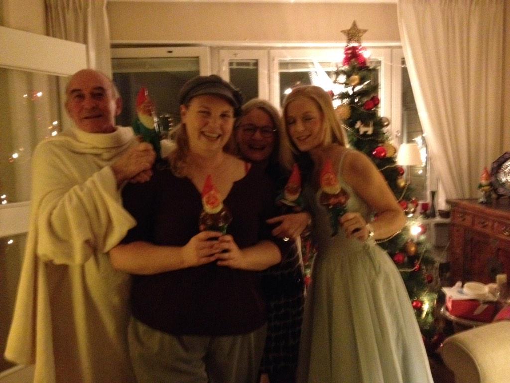 LucieWatsonD's tweet photo. Merry Christmas, everyone!!!! @chrisrking75 http://t.co/dyTqO5ZKAB