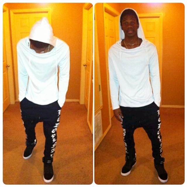 SoutienPhoenix's tweet photo. @PrestonLanglais Merry Christmas #TeamPhoenixBoyPres http://t.co/MFKEsjnUjy