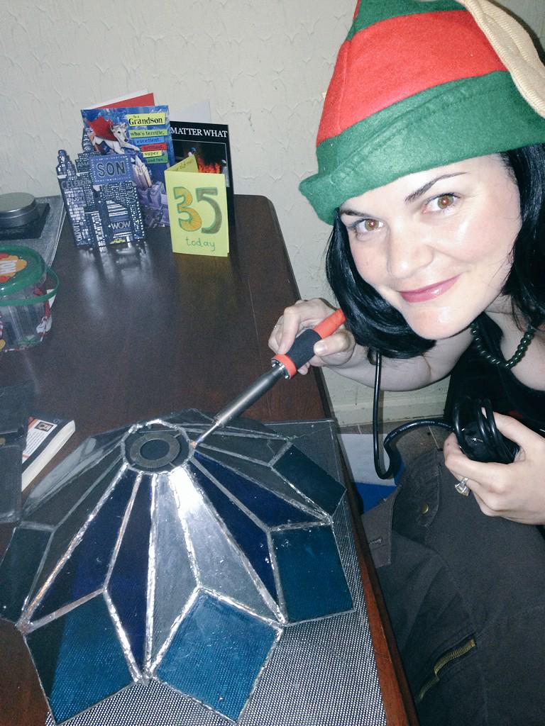 rebeccamvbrowne's tweet photo. #MerryChristmas #leadlighting #stainedglass http://t.co/i6MrHY5Kqr