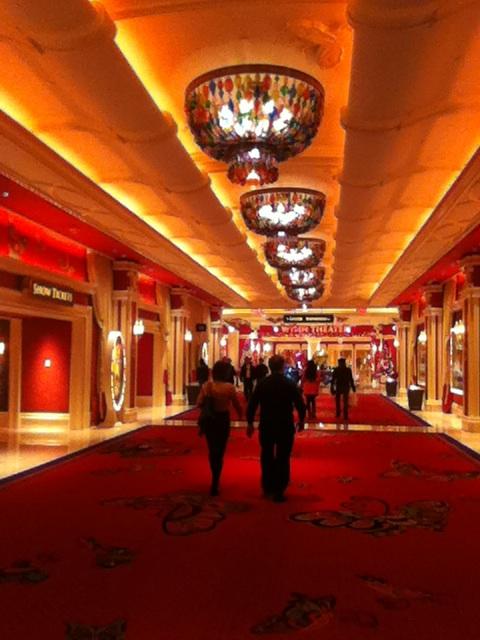 JoelFanMusic's tweet image. This is a theatre where we can watch cirque du soleil. #TheWynn