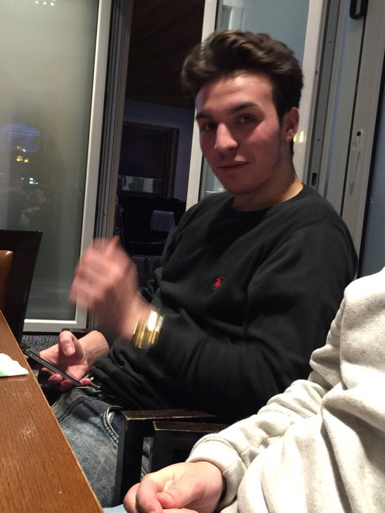 wroetoshaw tweet picture