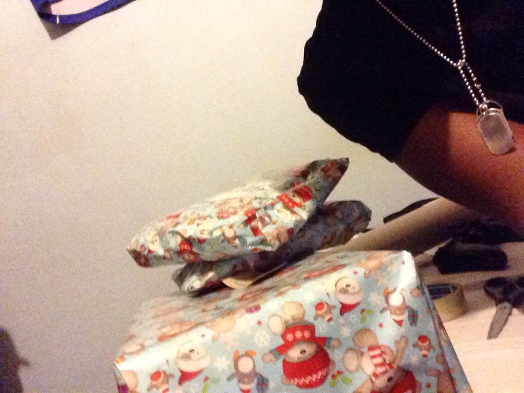 CassKidd's tweet image. Listening to my old/new beats whilst wrapping. Very therapeutic. #ButImNotARapper