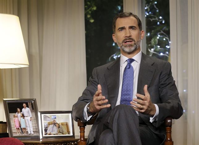 diariodeavisos's tweet photo. #MensajeDelRey | Felipe VI pide "cortar de raíz y sin contemplaciones" la corrupción http://t.co/ZNrIq9rT8y http://t.co/n0SMngOEaq