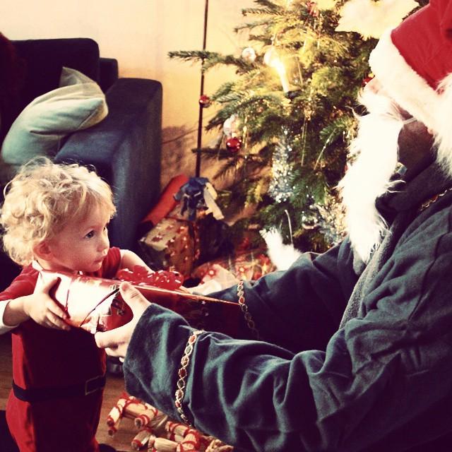 knutsmarcus's tweet image. #meetingsanta for the first time ift.tt/1CDb2jI