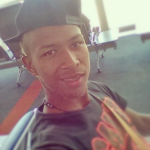 SamiiRadrick's tweet photo. SALA DE ESPERA , DESTINO : #TUMACCITY .! http://t.co/5ZMiH7phgC