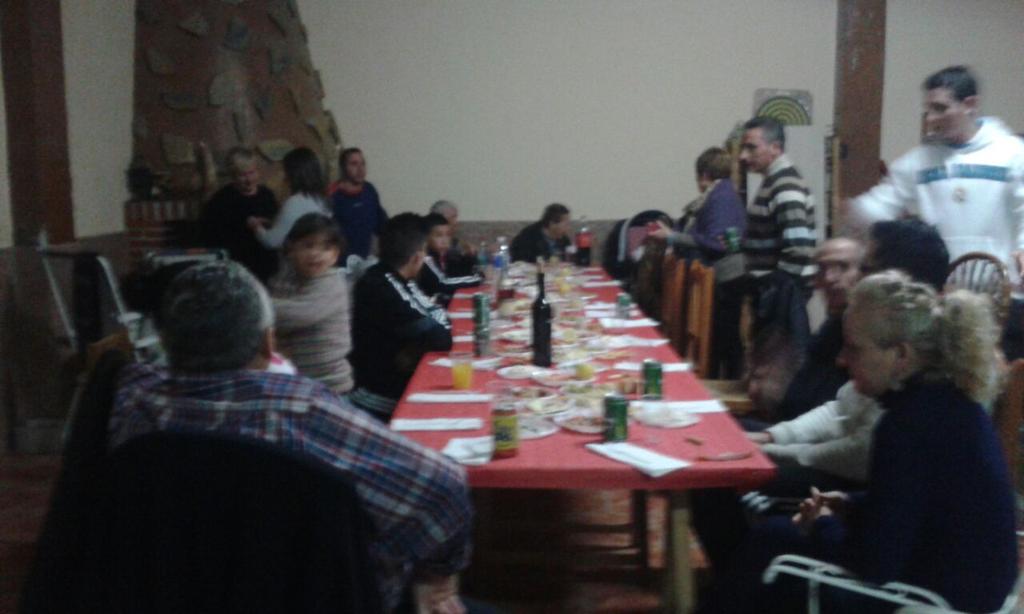 Pasando una buena noche con la gentuza esta jajaja😘😘