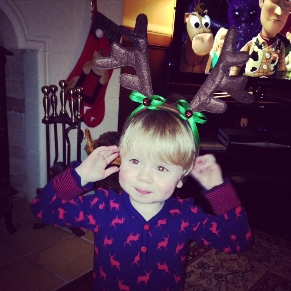 abi_moreton's tweet photo. This is what makes christmas sooo special!!!! 🎄🎅 @AnnabelPhillips http://t.co/qTIrlwfZcQ