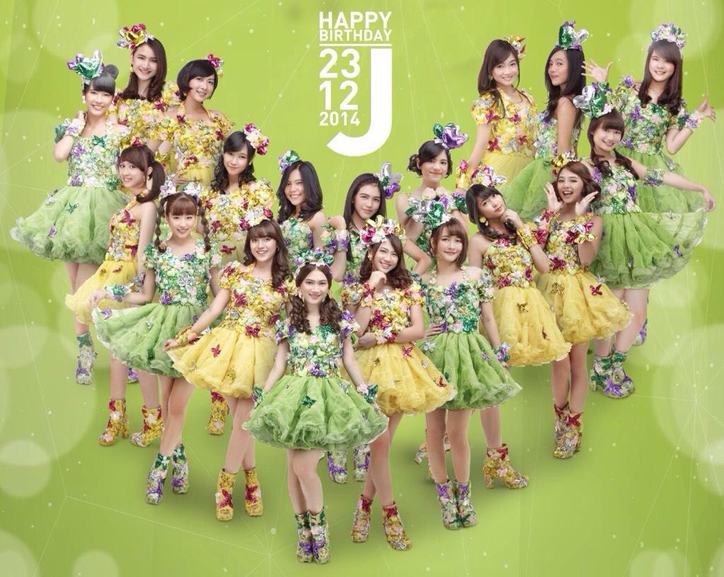 AndreaAdrian2's tweet photo. HAPPY BIRTHADY  Team J JKT48 Your the best and happy nice your grup idol :D http://t.co/AC6o6ERt0H