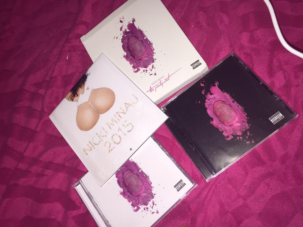 LAYSIAAMINAJ's tweet photo. Thankful for what I been had or just got 😘❤️ @NICKIMINAJ http://t.co/B3dPaJYGG9
