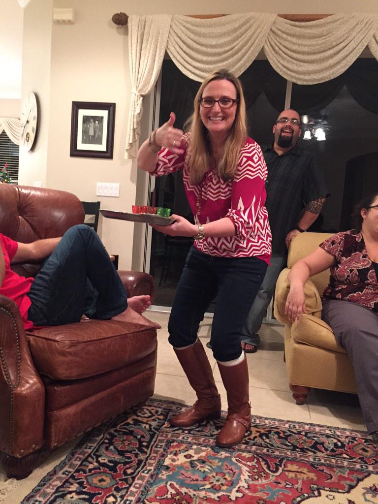 kellypostoffice's tweet image. Merry Christmas my mom is so drunk