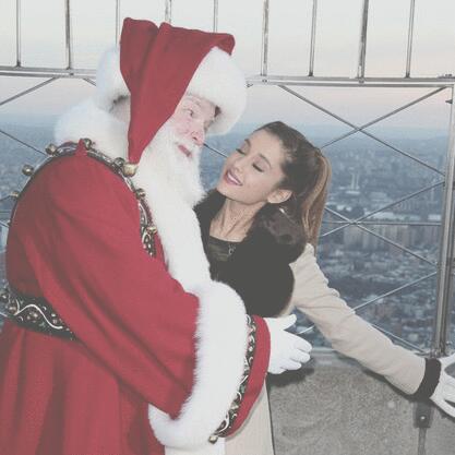 ariariily's tweet photo. merryXmas🌟 http://t.co/f6Qdvm9hY6