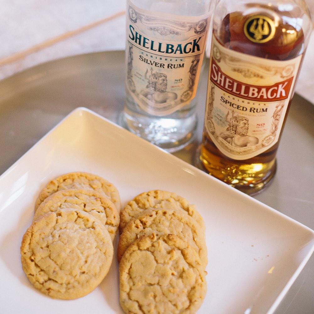 ShellbackRum's tweet photo. Santa deserves better this year. #ShellbackRum http://t.co/wTYqhxMeYL