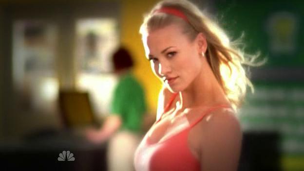 Fabio23juve1's tweet photo. MERRY CHRISTMAS ALL with @Y_Strahovski #nbc #YvonneStrahovsky #SarahWalker #chuck #chucksters #chucksarah #buymore http://t.co/xyi1ZoQvdJ