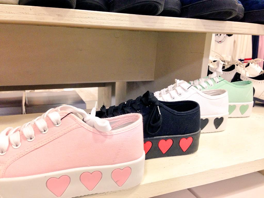 Wego イオンモール松本店 בטוויטר レディース新作スニーカー めちゃめちゃ可愛いスニーカーが入荷してきましたps Ps ソール部分に が とにかく可愛い 是非店頭でご覧ください 3590yen Tax Wego好きな人rt Http T Co 8kfcvd2vnn