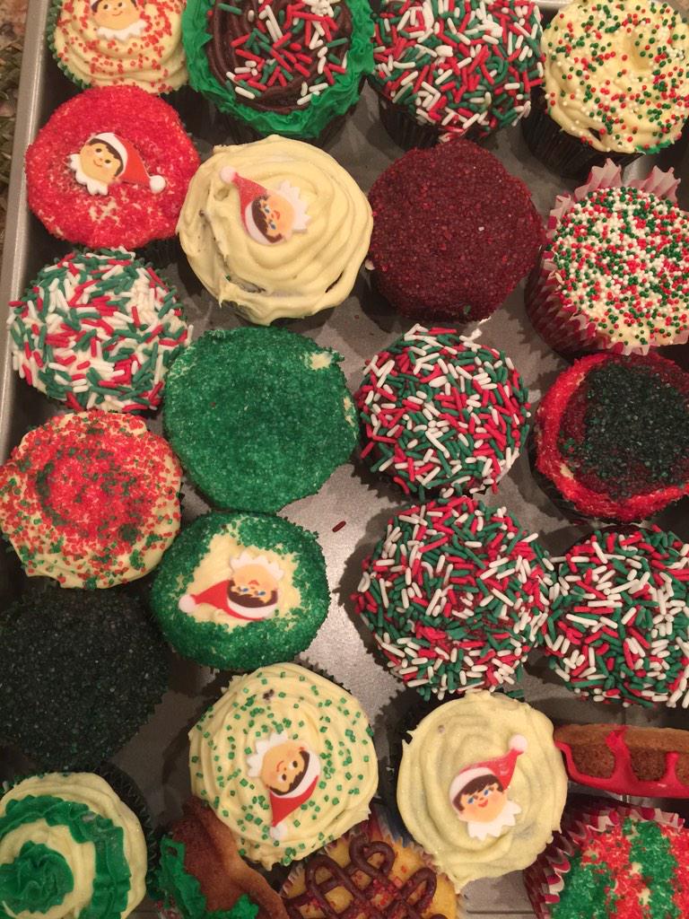 bellathorne's tweet photo. Merry Christmas   I hope you have a sweet holiday 🎄🎅 http://t.co/iC3Ql0I3Md
