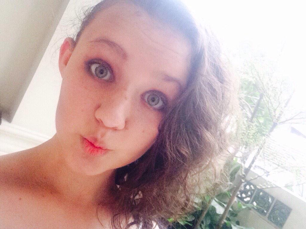 Chloe_Dele's tweet image. There won't be any RT's...