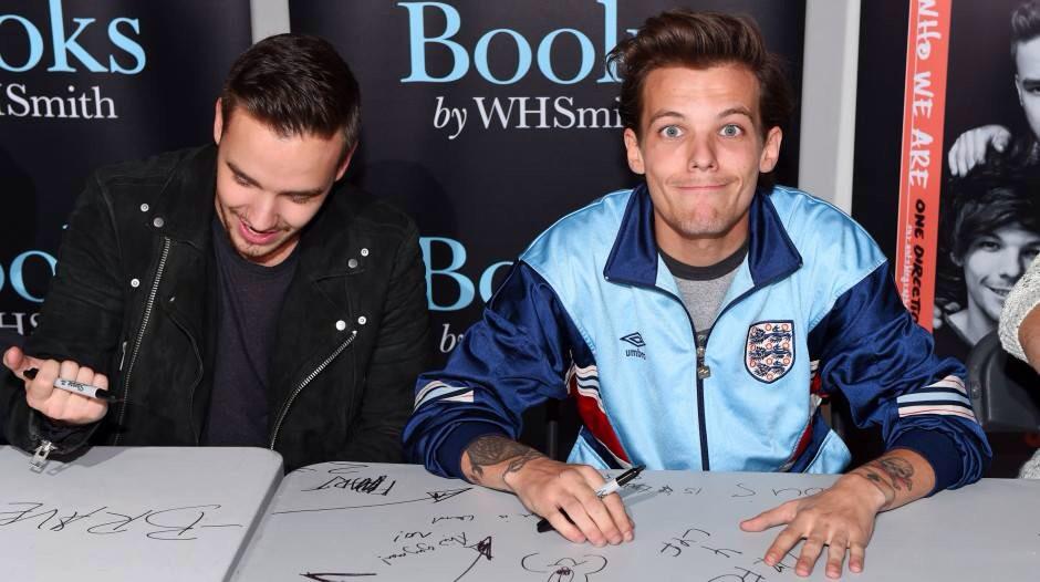 FetusBoy13's tweet photo. My baby and I are really silly, I love you Louis http://t.co/8N6mvRpHgp