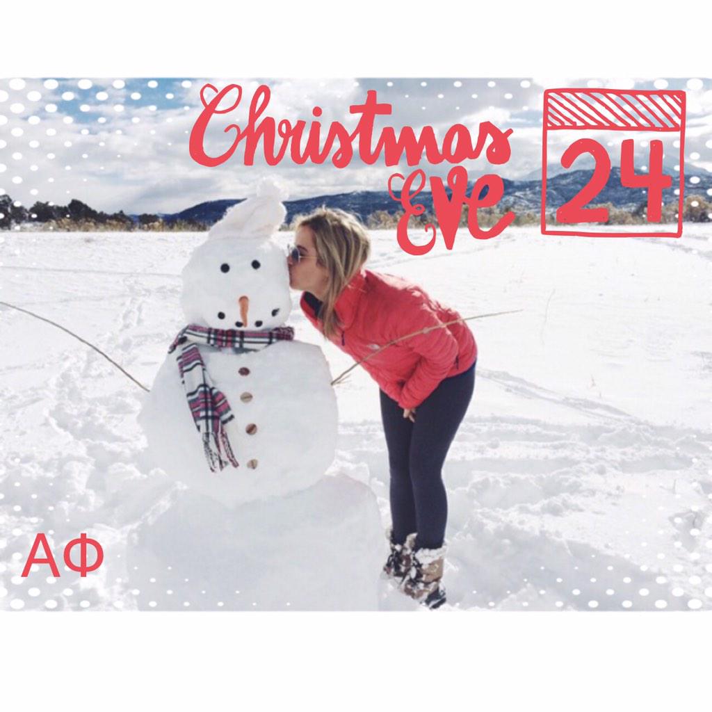 If there's one thing our sisters love more than snowmen it's Christmas Eve! ❄️Happy Holidays!⛄️
