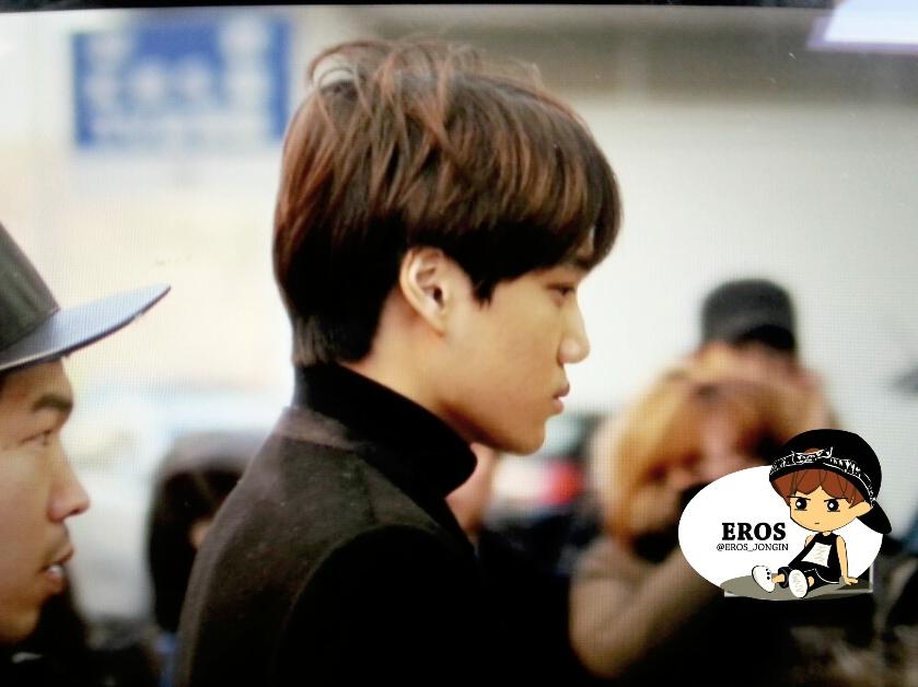 141225 가요대축제 리허설 출근길 종인이 - 머리 긔여워ㅠㅠㅠㅠㅠ 파이팅 종인아 ㅠㅠㅠㅠ