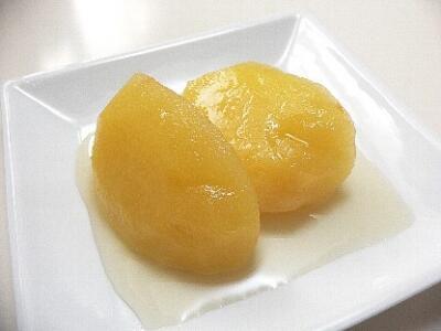 ★超簡単りんごのコンポート

りんご3個

①りんごを4等分にカットし炊飯器の中に入れ炊飯ボタンを押すだけ
※甘さを足したいときは、お好みで砂糖を入れる
※早炊きだとトロッとしないので、必ず炊飯にすること
　#ダイエット