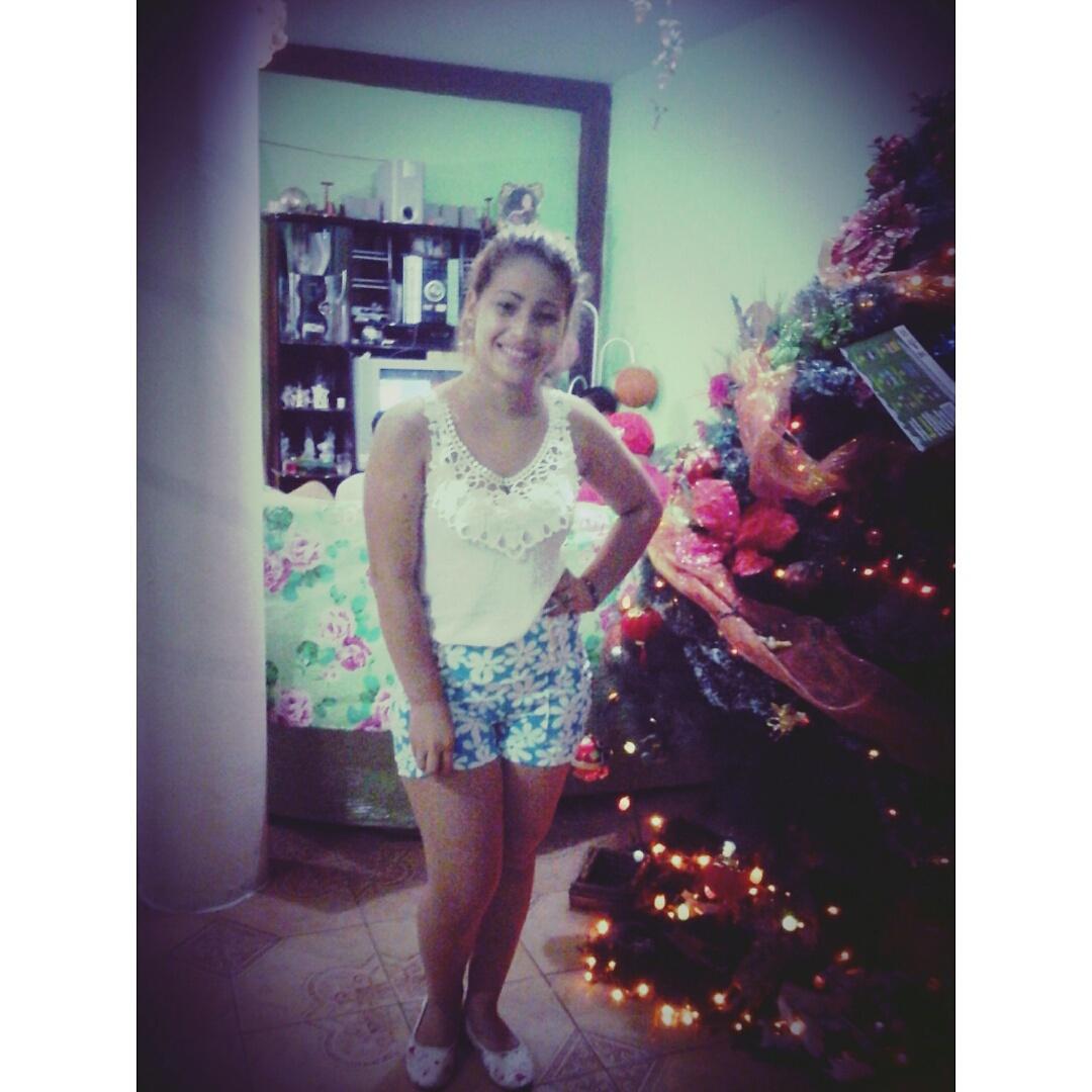 Jennifer_delgad's tweet photo. Feliz Navidad🎉🎁🎄🎆🎉🎉 http://t.co/ZY44WmMbZb