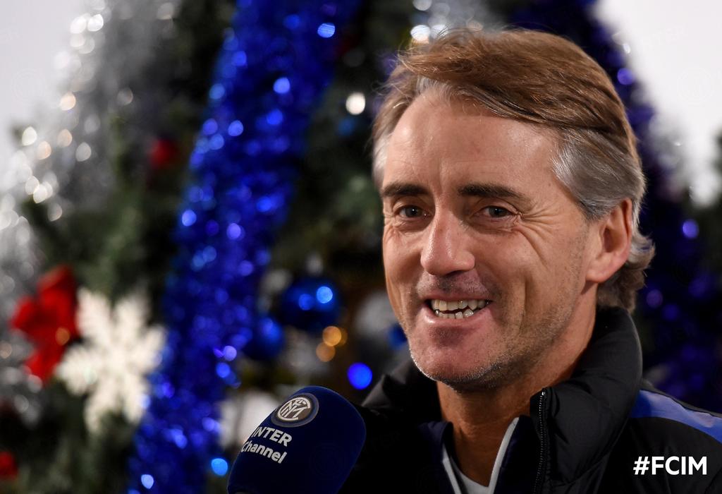 Inter_id's tweet photo. .@robymancio: Ada pekerjaan rumah, tapi kami di jalur yang tepat http://t.co/Nc0cMyK0gD #NataleInter #FCIM http://t.co/N01GHp86cK