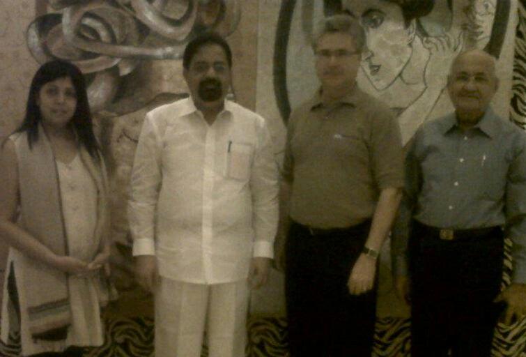 misecretary's tweet image. In this X-mas,
In the daytime if sun shine so shall Ur expectations come true,