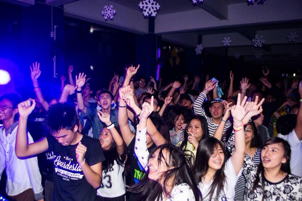 Solstice2014_'s tweet photo. This is how we party! (c) @luuuuuukee #Solstice2014 #TheAftermath http://t.co/3GhZntbncy