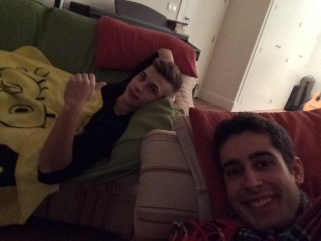 borjajt18's tweet photo. Otra nochebuena con mi hermano @Samu_Espinosa9 http://t.co/HAO2qH2x8j