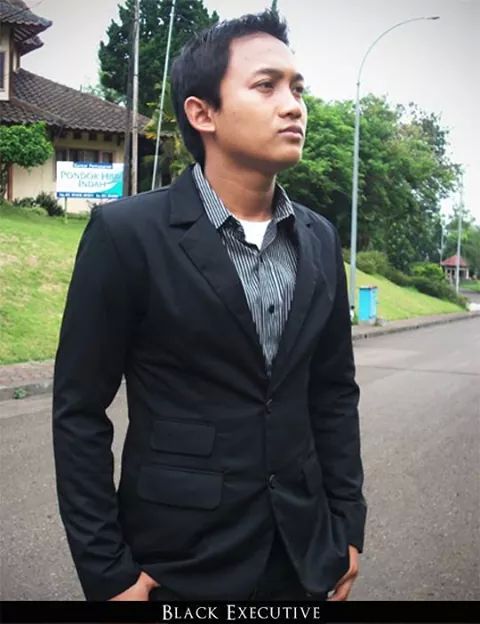 Lekgie's tweet photo. Jas 250K mau? http://t.co/S0rL4hPPcw