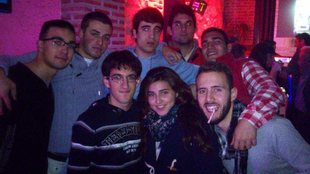 fernandosanz6's tweet photo. @pedrodiaz1995 @aaronbs94 @dgarcy2 @GonzaloMolpe @borja1405  @patrysd1405  y fer el mejor http://t.co/0sJQ5tPbD6