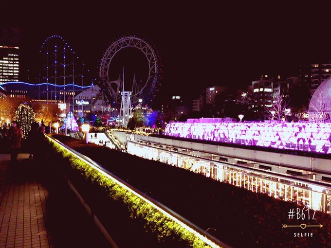 みんなに夜景のおすそ分けです😘❤❤ http://t.co/z8mjPmIpn3