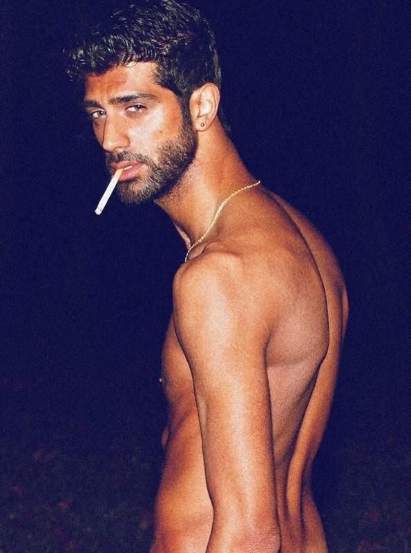 desimalemodels's tweet photo. Akmal Shaukat http://t.co/WWyTLTWHlM