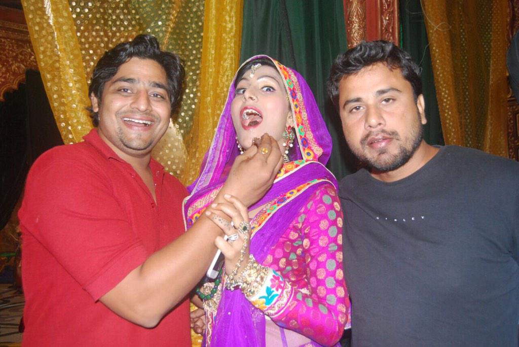 Embedded image permalink