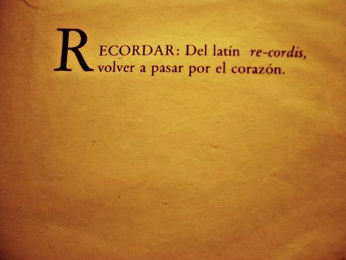 antoniorozco's tweet photo. #FelizNavidad #BonNadal lo que se guarda en el corazón nunca se olvida http://t.co/x33Zuw0WAH