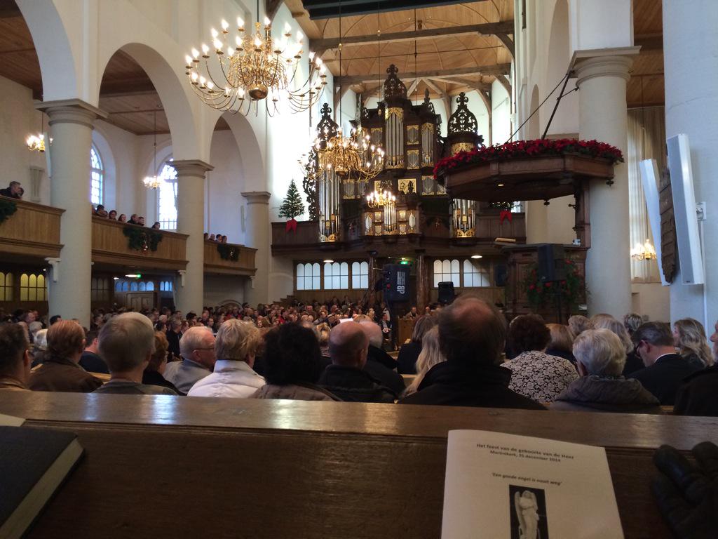 Christus natus est - kerstmorgendienst in de #Martinikerk te #Sneek. Met prachtige zang van het koor <a href="/GospelSignalen/">Gospelkoor Signalen</a>