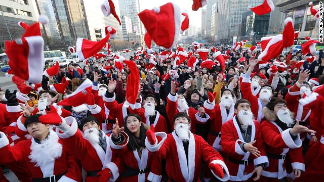CNNThisMorning's tweet photo. #Berkeley, Missouri, is no Ferguson. It's Christmas Day and here are your #5Things: http://t.co/Fwu0ZeZgee http://t.co/nPKu3S325s