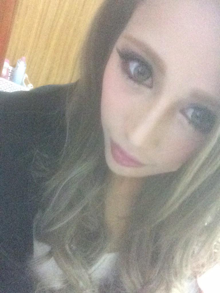 AJ_0925's tweet photo. カメラぼやぼやして
嫌だけど自撮り(￣ー￣) http://t.co/T4E3d4KEjE
