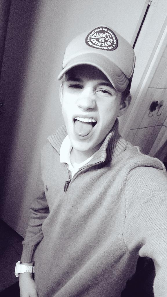 reinduif's tweet image. Christmas selfie👅