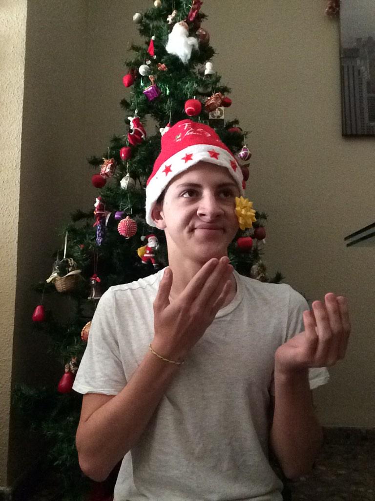 jonwiergo's tweet photo. DIOS POR FIN JUSTO LO QUE QUERÍA EL KEN SEDUCTOR JONAN 2015!! 😨 http://t.co/v5bdK2OKrM