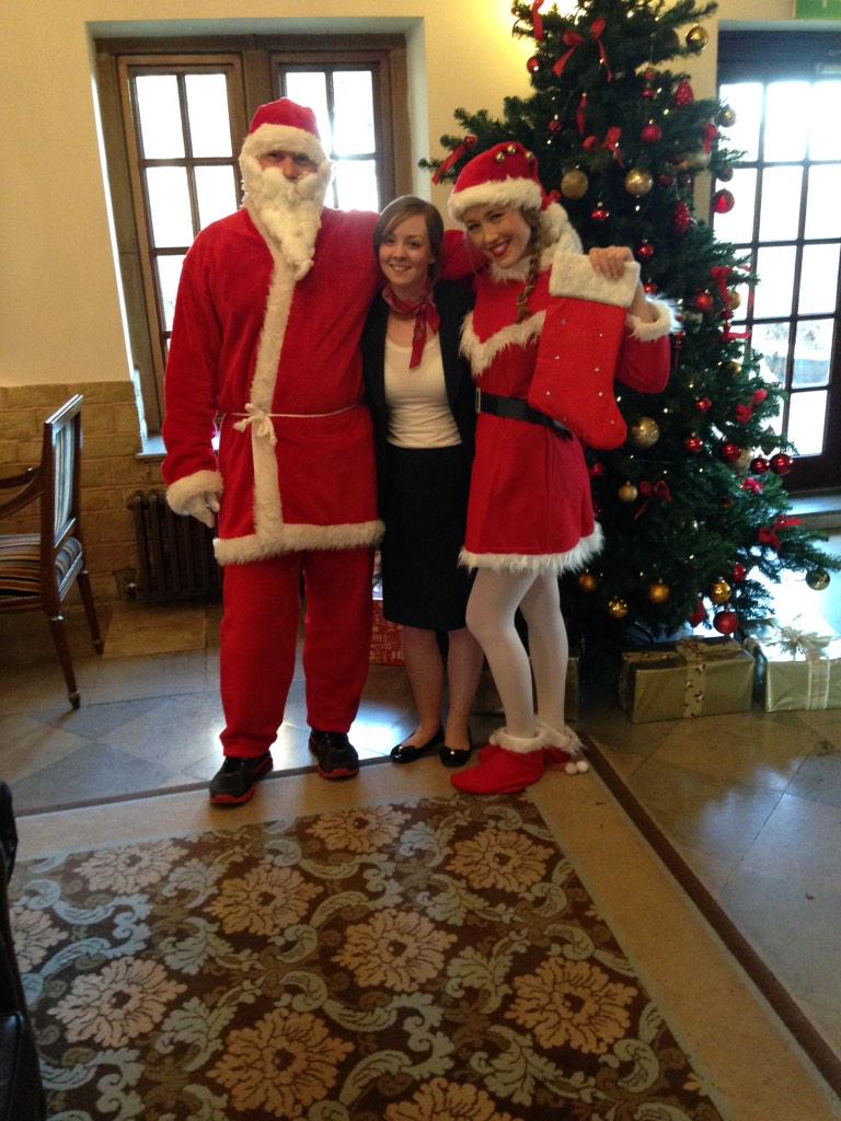 suzie_squirrel's tweet photo. Loved working #Christmas Day @PennyhillPark #givingpresents with Mr and Mrs Christmas and our little #Elf http://t.co/O5HQKOkFOM