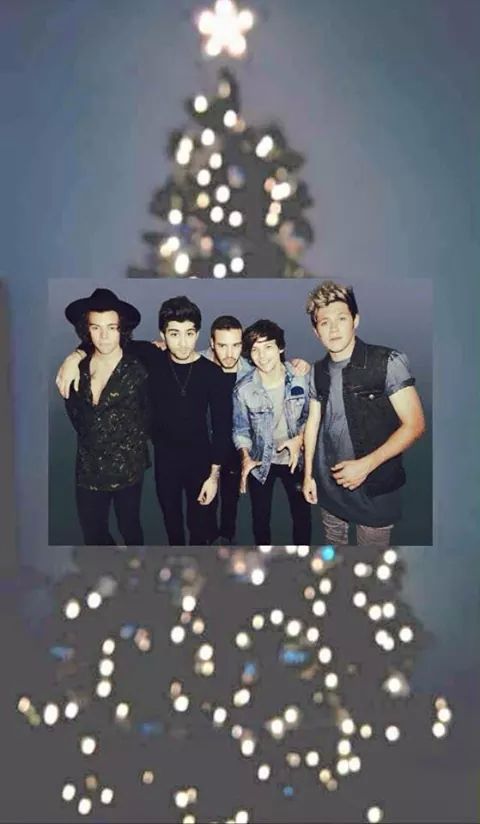 harrygirl__69's tweet photo. Merry Christmas!!! <33 @Harry_Styles @Real_Liam_Payne @Louis_Tomlinson @NiallOfficial @zaynmalik http://t.co/Z6WuWyjFOB
