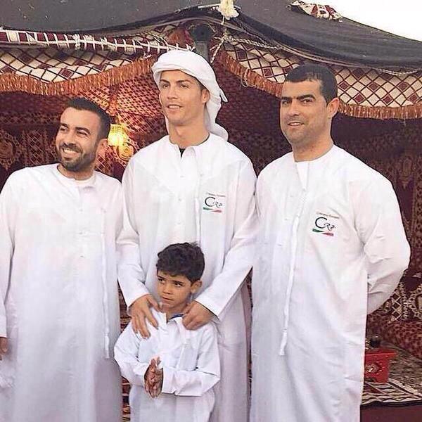 Cristiano Ronaldo Drips In Traditional Thobe Attire Of Saudi Arabia  (Photos) - Sports - Nigeria