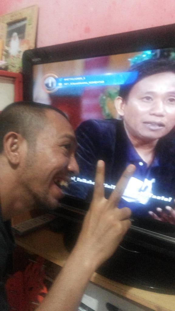 Monalisaong's tweet photo. Akhirnya..@Ini_Talkshow  #IniTalkshowNETnatal @netmediatama  #NETMILIUNER_3 http://t.co/jhI7y93RHZ