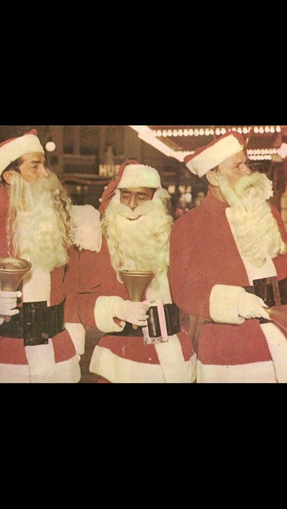 theMMPodcast's tweet photo. 'It's the holiday season...do-be do-be do-be' http://t.co/jGrXe0Hg6k