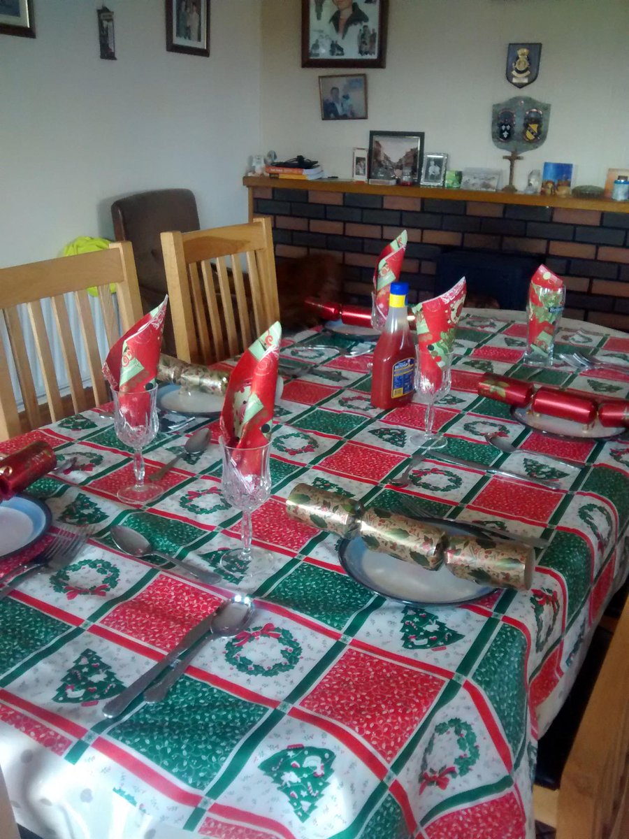 k00196624's tweet photo. #LITHAPPYDAYS Happy Christmas everyone..! http://t.co/KgTxWpwQmE