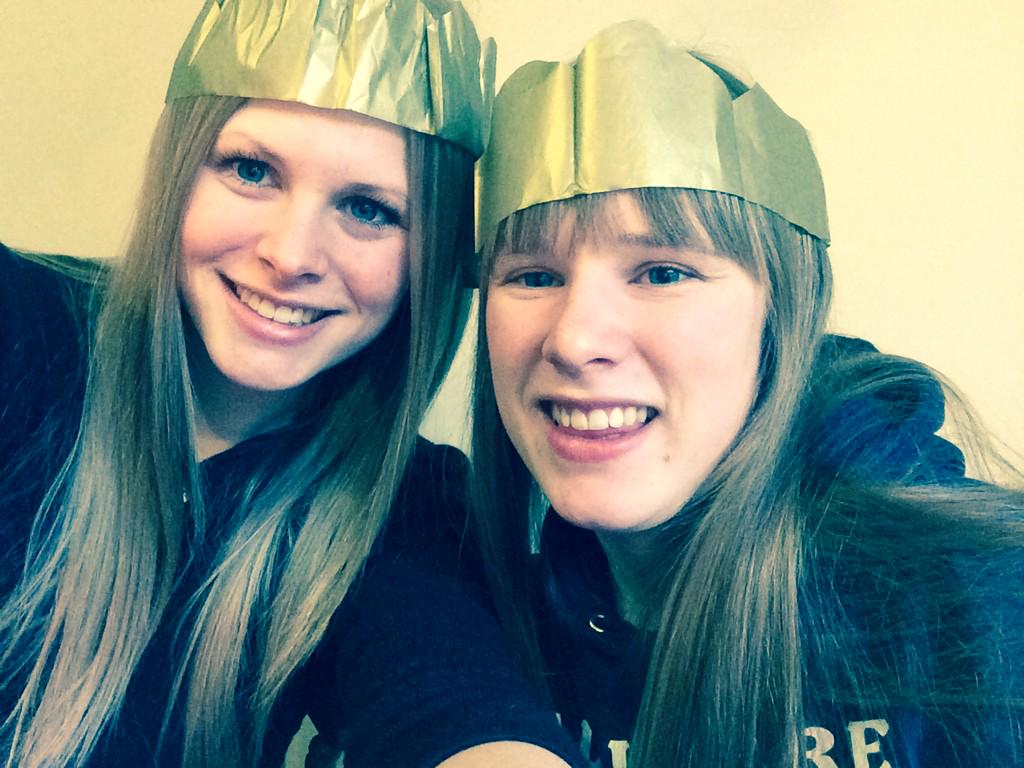 Can't beat sisterly love.. 👭💗💋